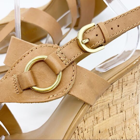 Franco Sarto Surprise Tan Cork Platform Sandals Gold Hardware Ring Detail - Picture 6 of 12